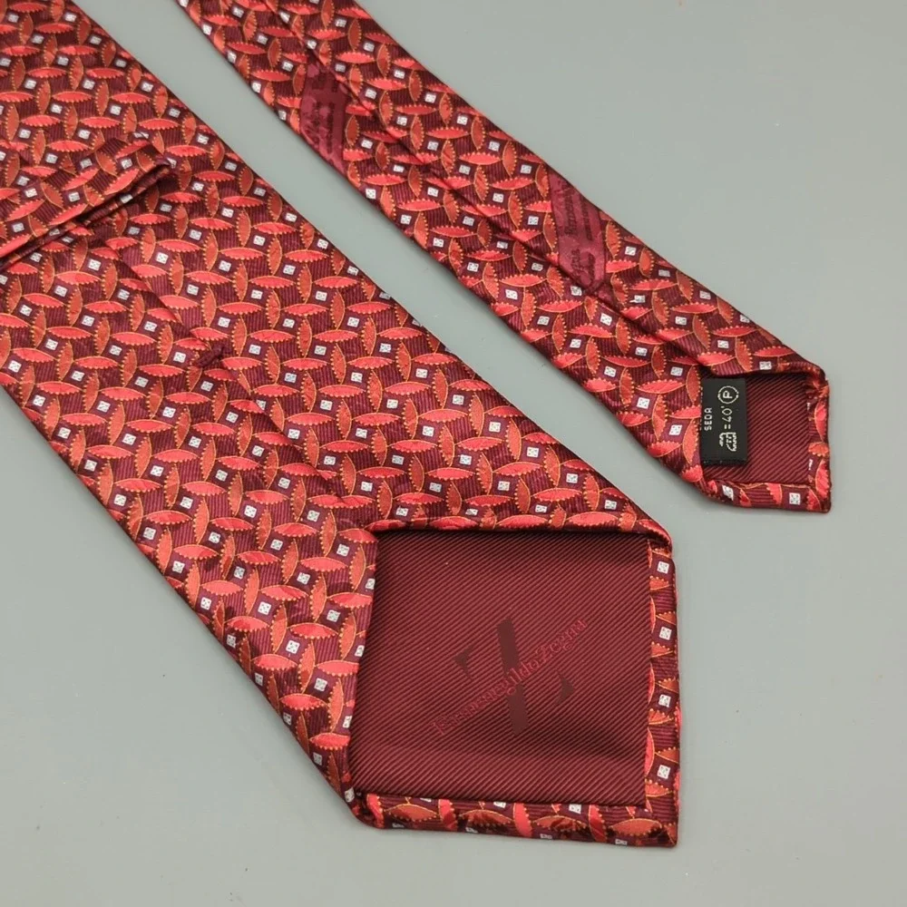 Ermenegildo Zegna 100% Silk Tie Burgundy Red Geometric Made in Italy 60